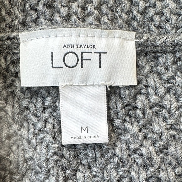 LOFT Gray Cable Knit Cardigan Toggle Closure Cozy Sweater Size Medium - Picture 2 of 10